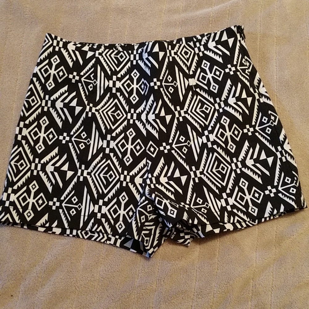 High Waisted Printed Shorts